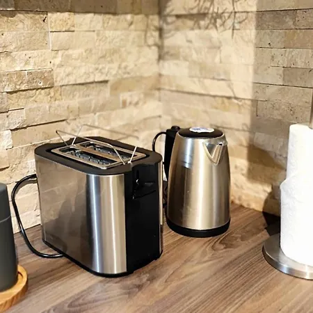 Homely P1 - Elegant Self-check-in Studio-apartment In -with Kitchen And Washing Machine