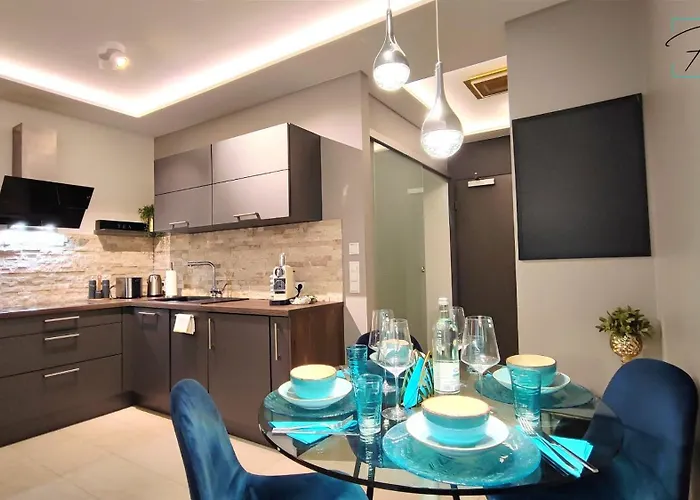 Homely P1 - Elegant Self-check-in Studio-apartment In -with Kitchen And Washing Machine *