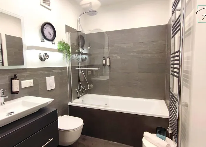 דירה Homely P1 - Elegant Self-check-in Studio-apartment In -with Kitchen And Washing Machine מינכן
